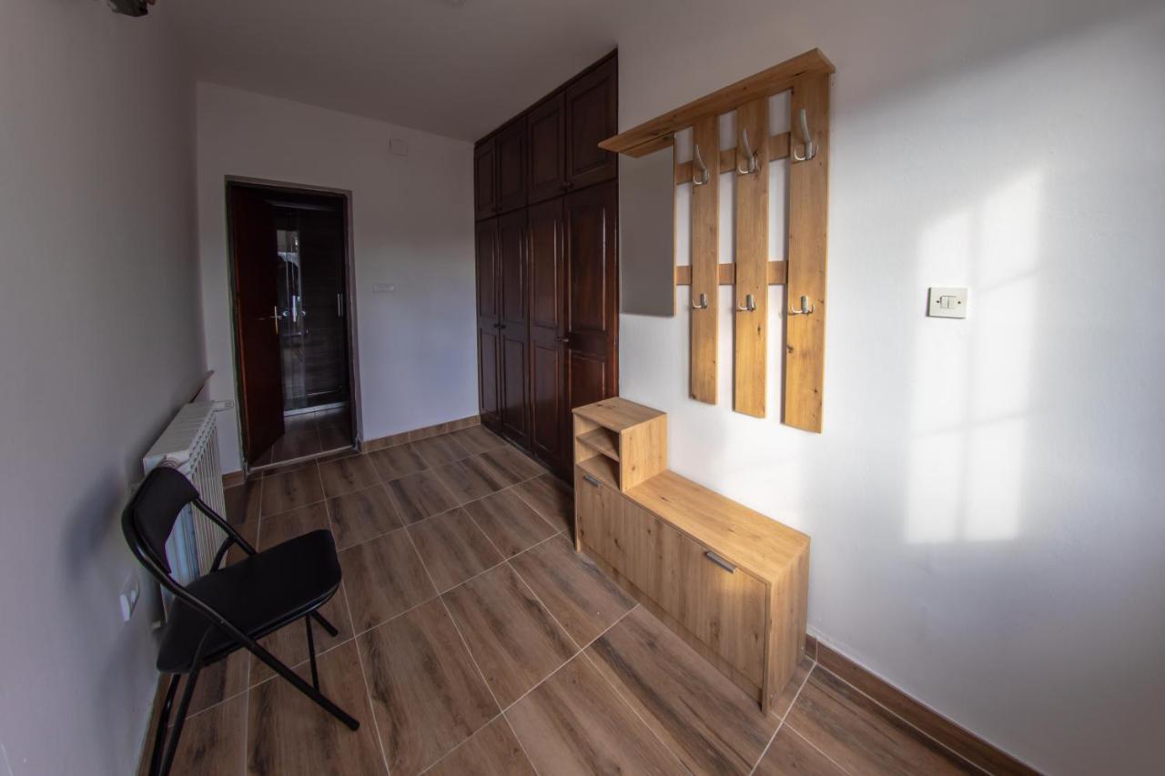 Apartman Kokin Brod Exterior photo