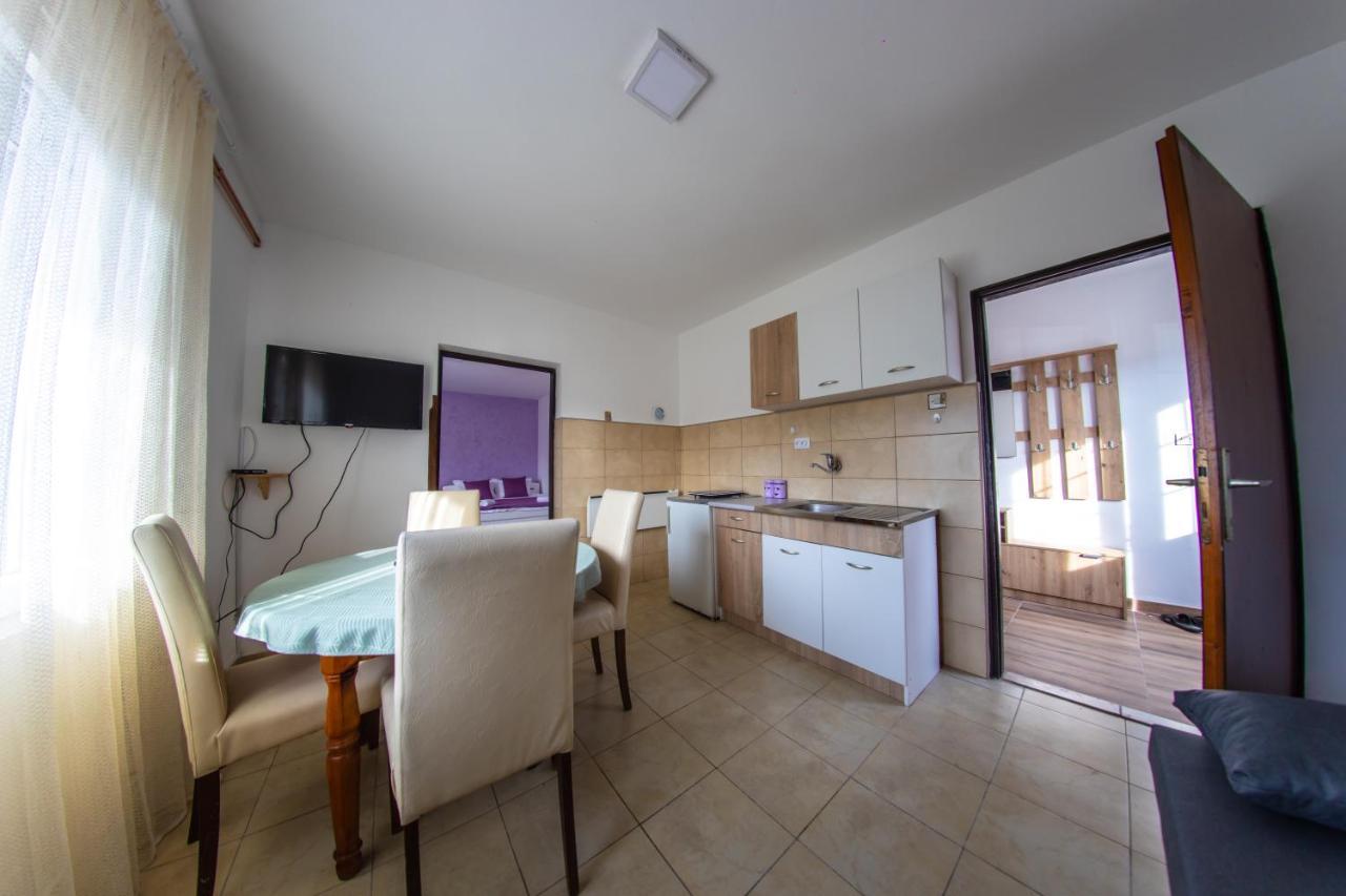 Apartman Kokin Brod Exterior photo